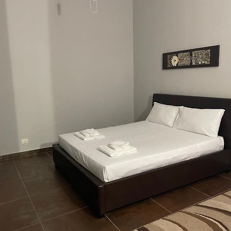 דירות לצ'ה La Casa Di Bea מראה חיצוני תמונה