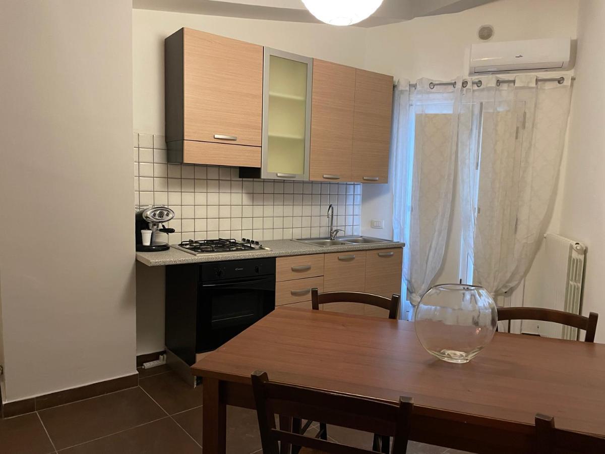 דירות לצ'ה La Casa Di Bea מראה חיצוני תמונה